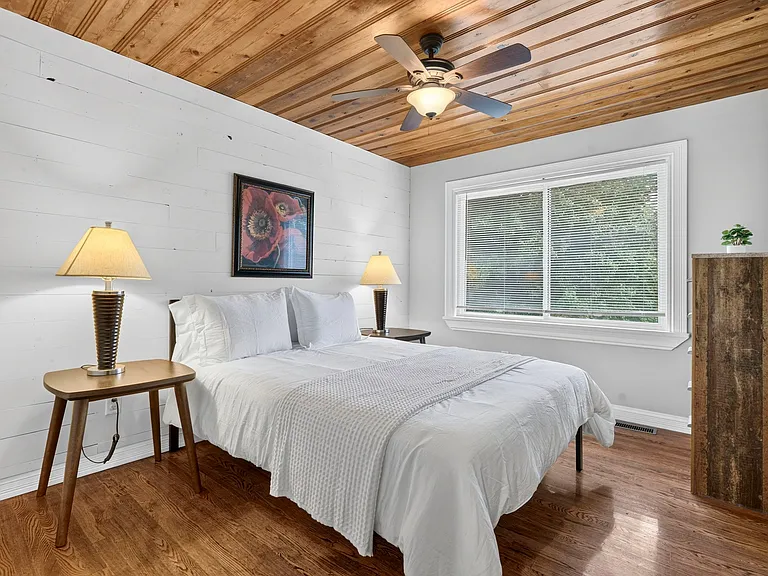 630 Lamplight Ln — Photo 31