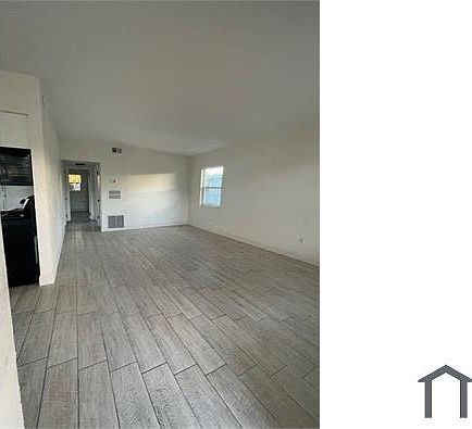 2nd image of 525 Elizabeth Pl