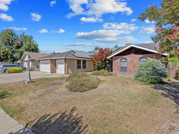 1968 London Circle, Tulare, CA 93274