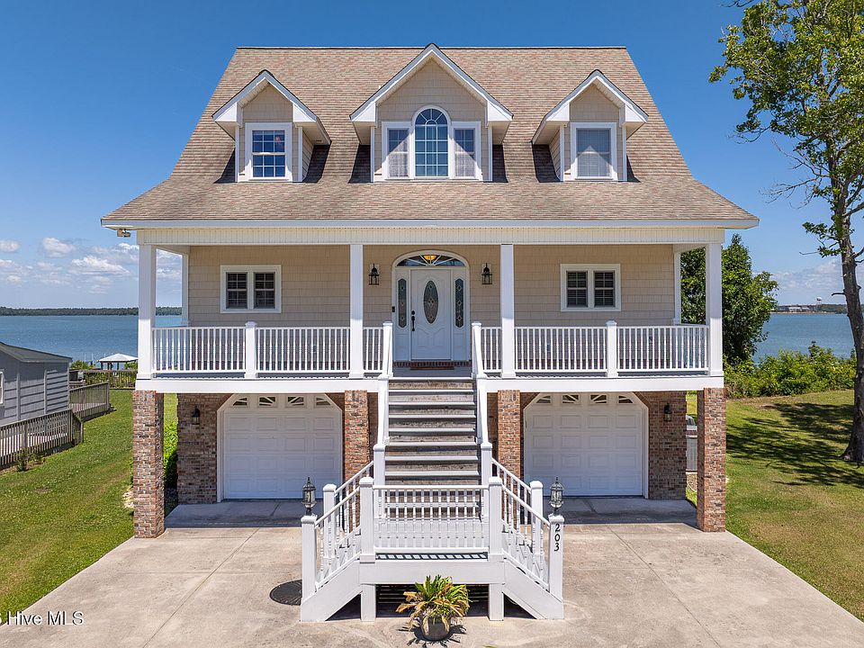1st image of 203 Riverside Drive