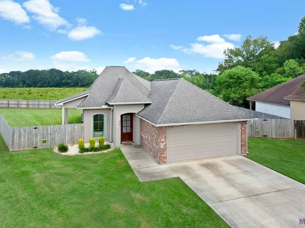 6504 Surrey Ln, Zachary, LA 70791