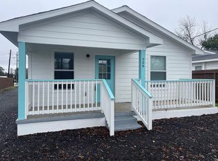 506 N Thomason St, Willis, TX 77378