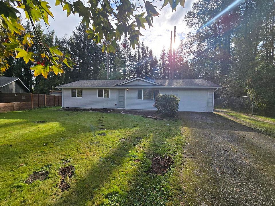 1st image of 801 Lucas Dr