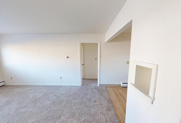 4th image of 1521 Harmon Ave #1