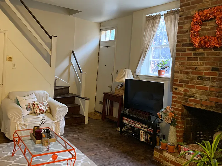 1203 Rodman St — Photo 8