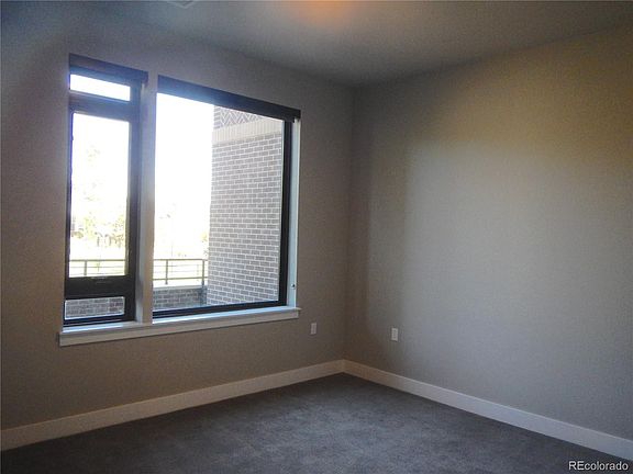 4th image of 6619 E Lowry Blvd #108