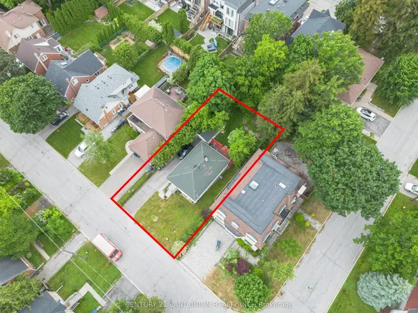 200 Elmhurst Ave, Toronto, ON M2N 1S3