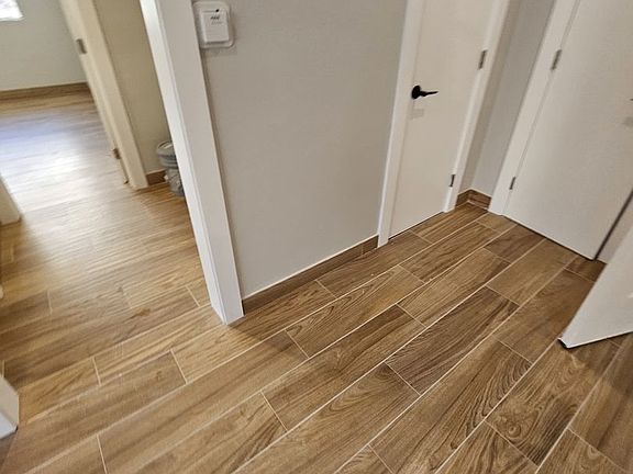 4th image of 234-238 S Normandie Ave #234-2