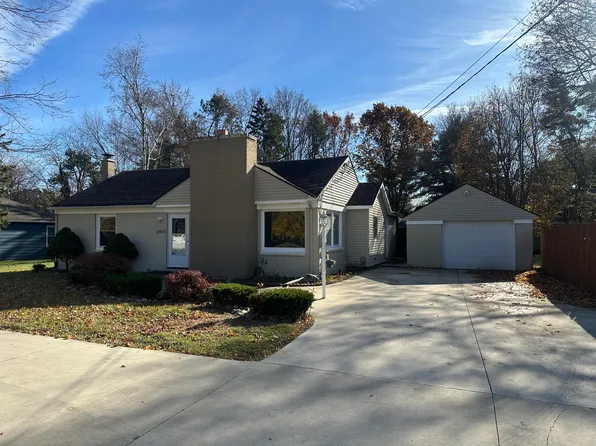 2915 W Milham Ave, Portage, MI 49024