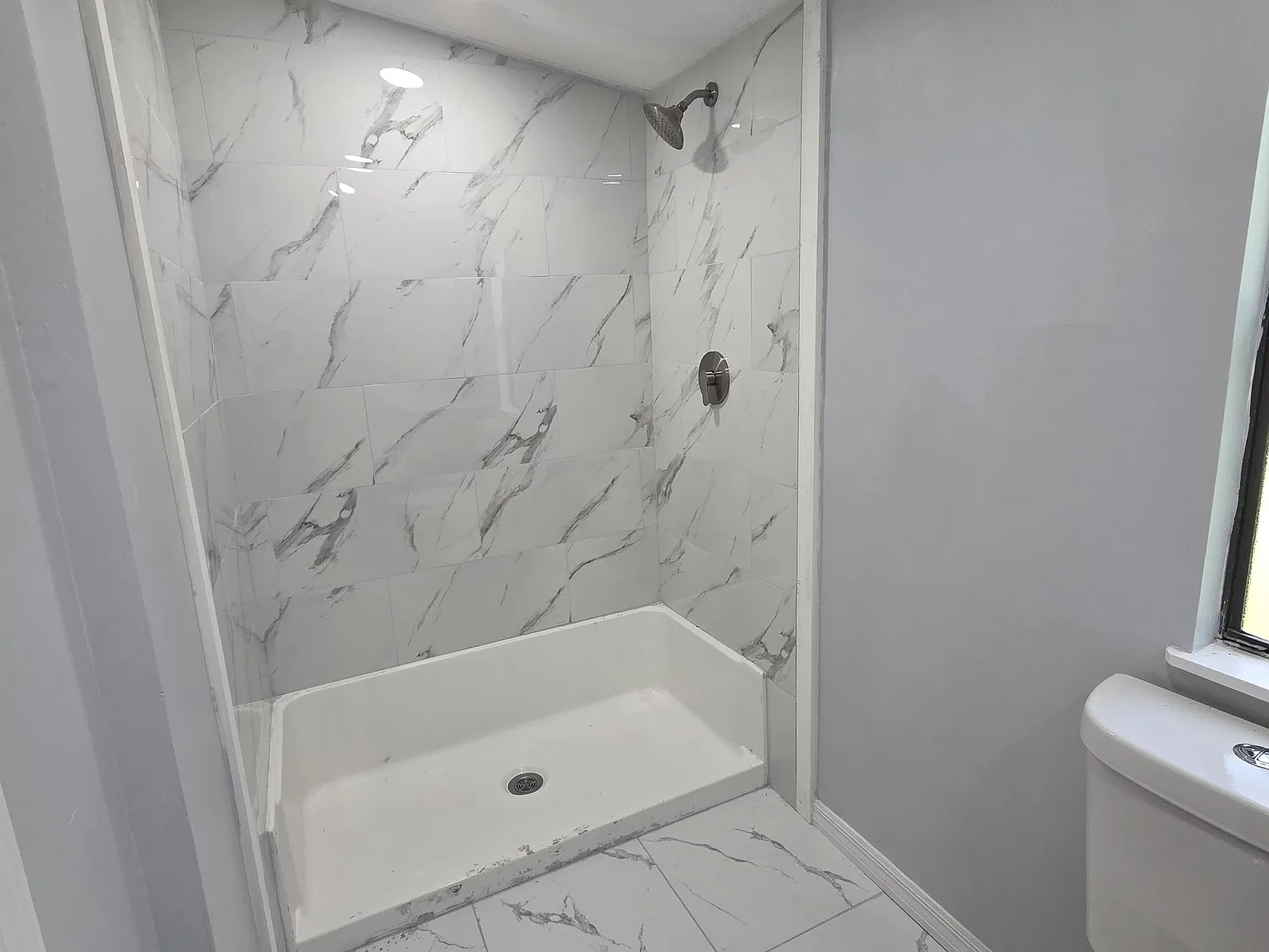 3 bed, 1300 sqft, $1,800 — Photo 4