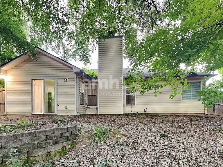 149 Waters Edge Dr — Photo 14