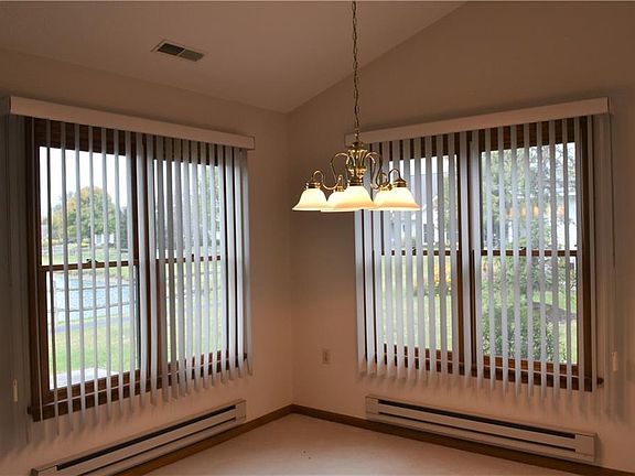 5th image of 5402 Goldenrod Cir