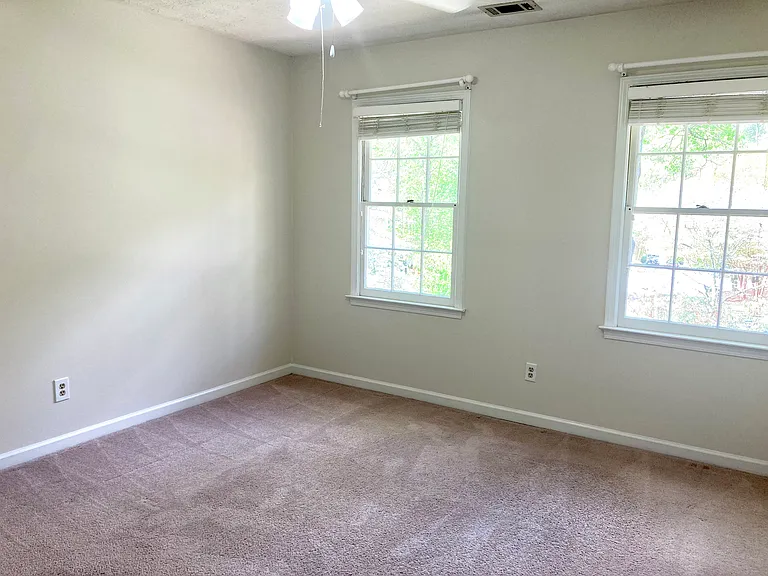 Secondary bedroom 1