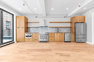 589 Metropolitan Avenue, #2