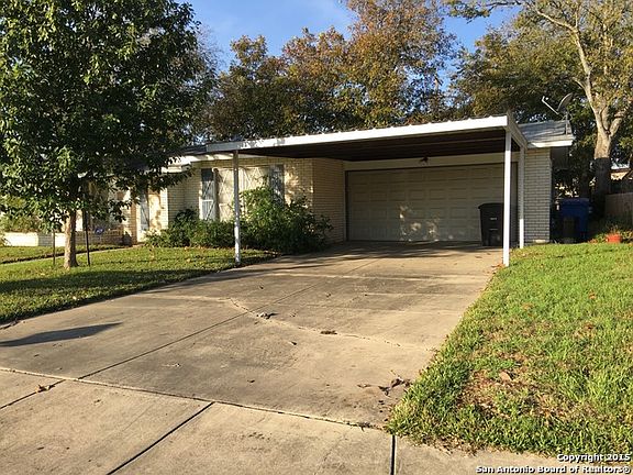 2nd image of 2103 Harness Ln
