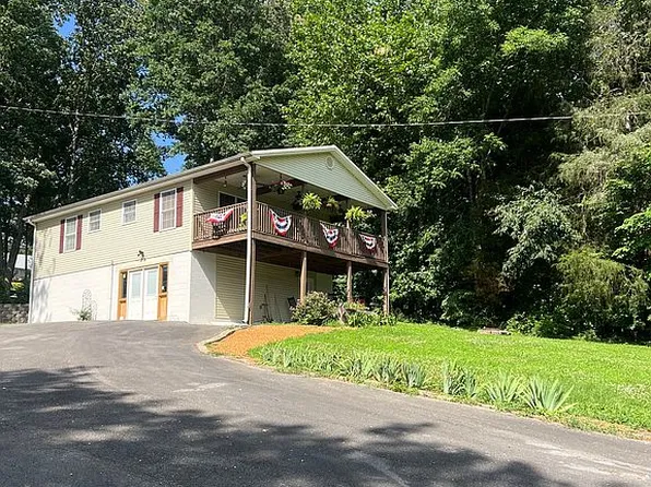785 Rockcastle Lakeshore Dr, Cadiz, KY 42211