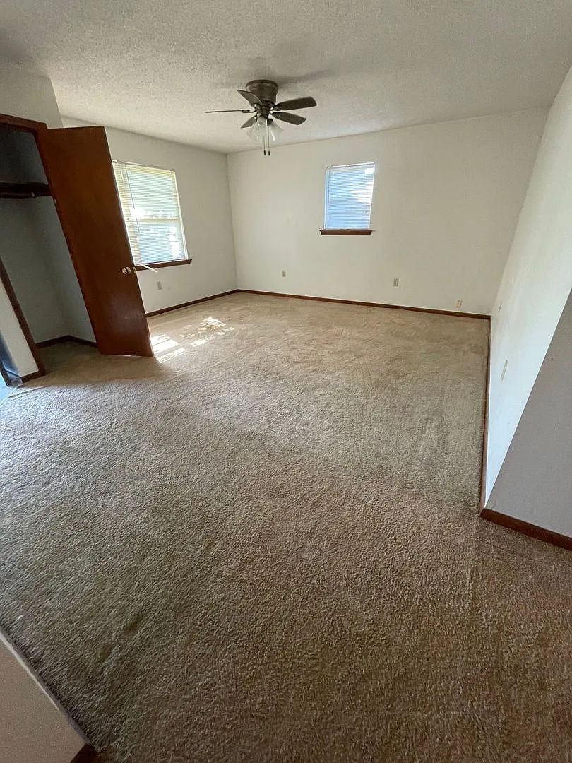 106 Southampton Dr - 4601 Bethel St — Photo 3