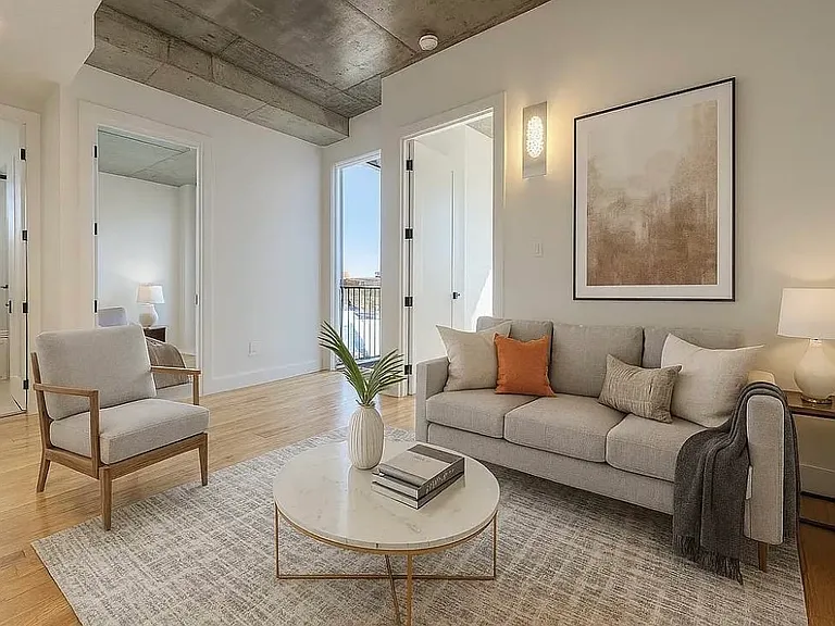 240 Stagg St #4B — Photo 3