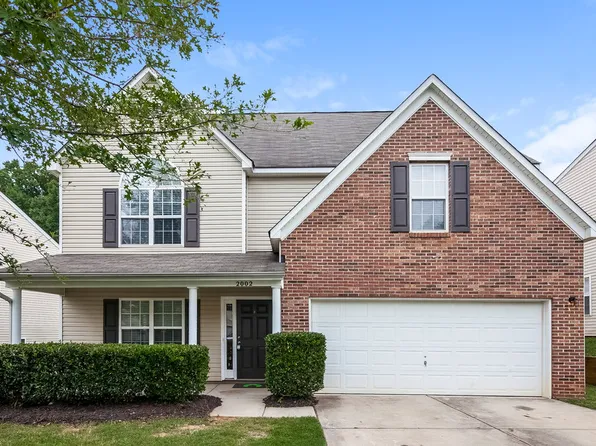 2002 Darbywine Dr, Charlotte, NC 28216