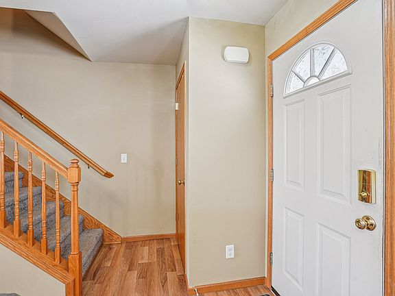 4th image of 213 S Goldenrod Dr