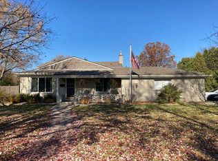 2347 Cumberland Dr, Troy, MI 48085