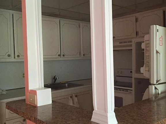 4th image of 181 Kent St #K