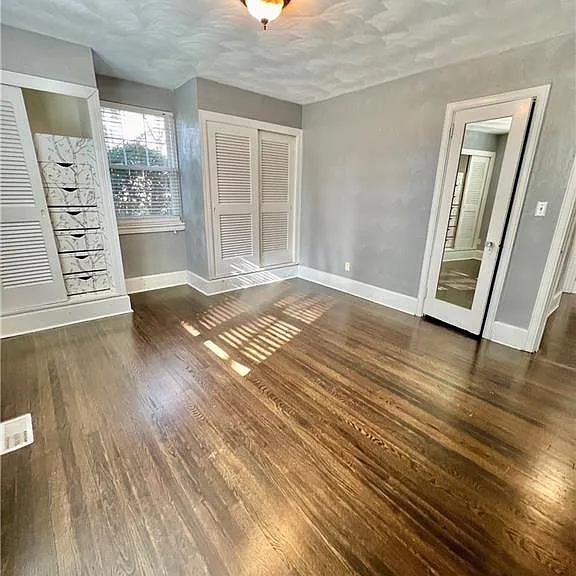 210 Pennsylvania Ave #1 — Photo 20