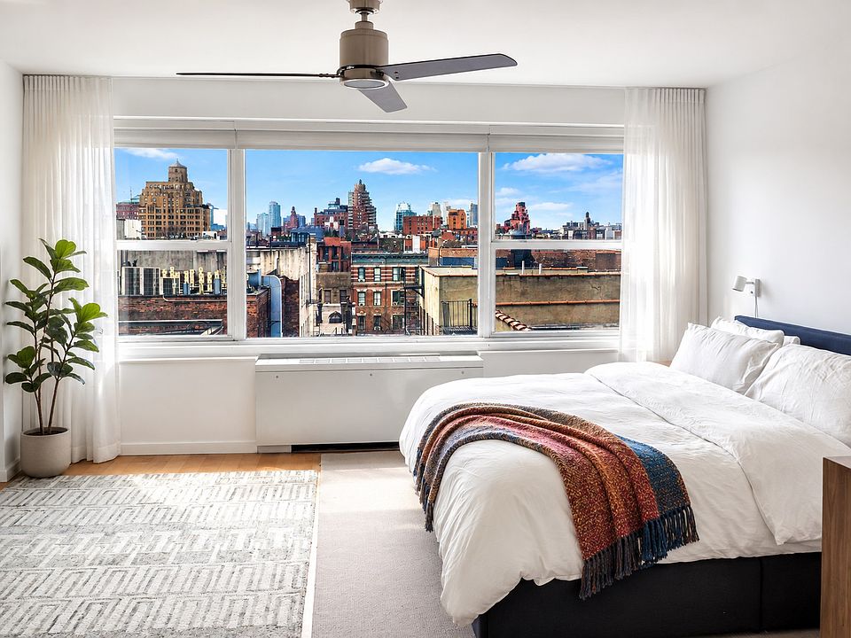 1st image of 33 Greenwich Ave APT 9L
