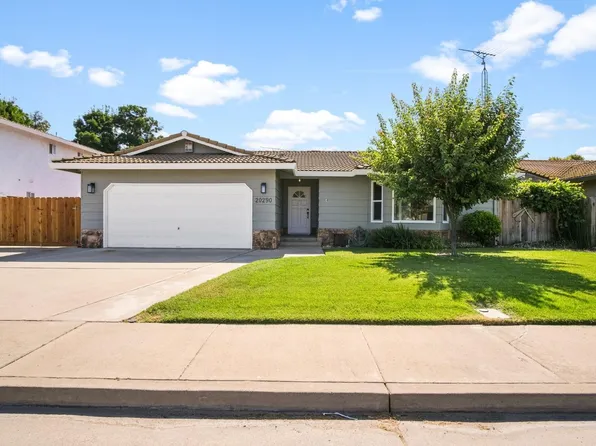 20290 Coral Cir, Hilmar, CA 95324