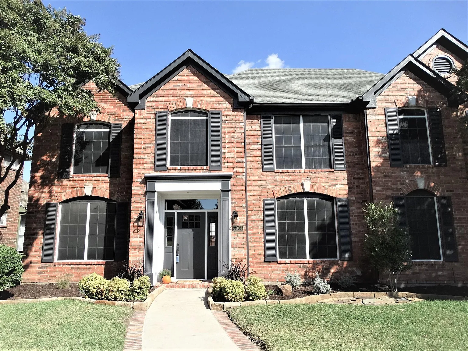 4 bed, 3605 sqft, $3,595 — Photo 1