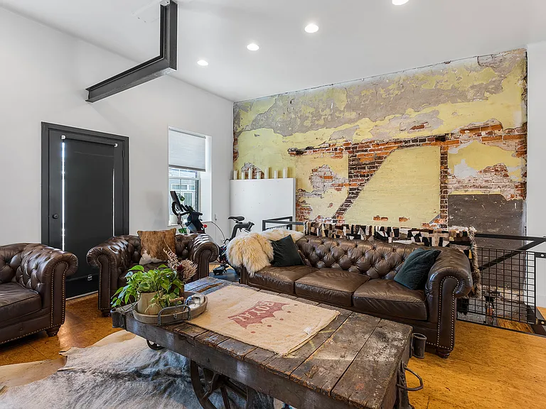 2020 E Fletcher St #1&2 — Photo 14
