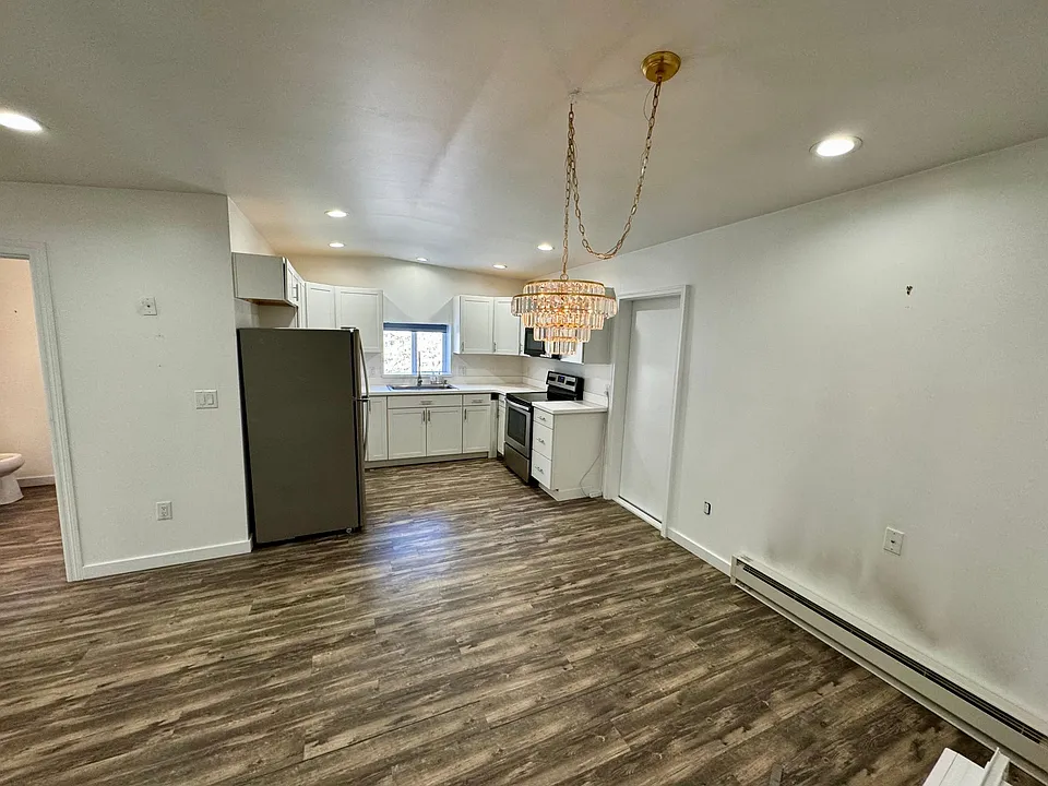 660 Brush Creek Rd #1