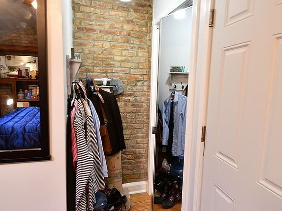 3rd image of 439 Putnam Ave #4