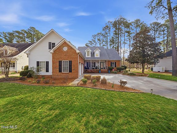 3rd image of 111 Greenwood Drive