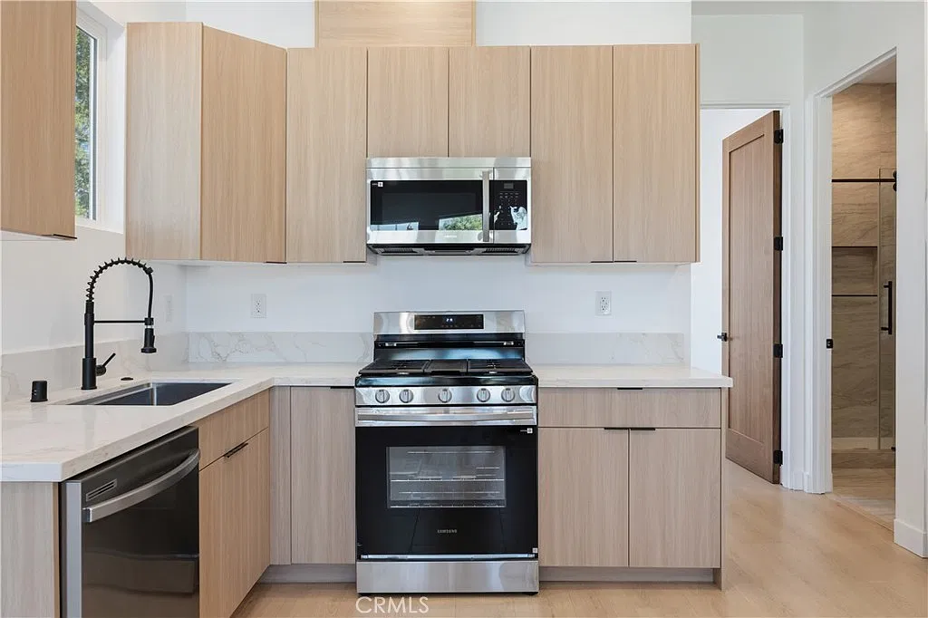 1 bed, 500 sqft, $2,495 — Photo 1
