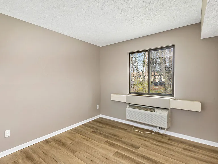 4117 Karl Rd #208 — Photo 8