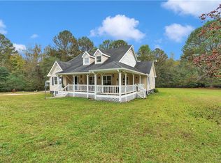 881 Twin Oaks Dr, Monroe, GA 30655