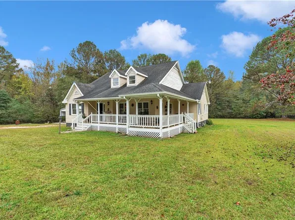 881 Twin Oaks Dr, Monroe, GA 30655