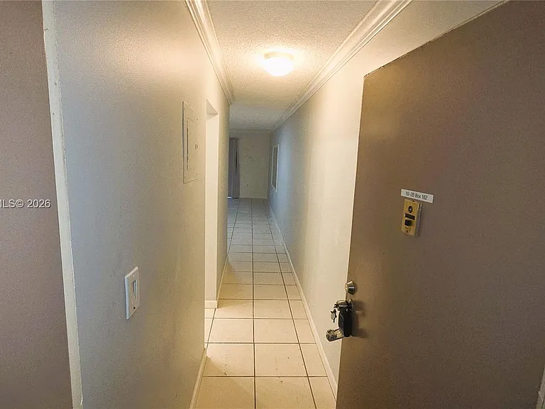 4344 NW 9th Ave #10-2B — Photo 3