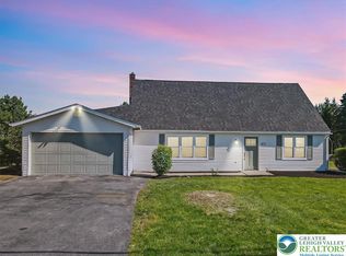 402 Cherry Hill Rd, Nazareth, PA 18064