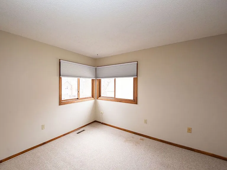 1937 Connecticut Dr — Photo 23
