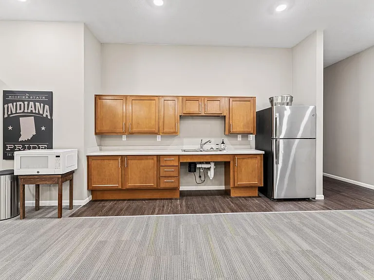 Blackhawk Commons — Photo 25