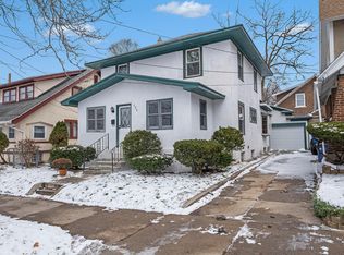 720 Giddings Ave SE, Grand Rapids, MI 49506