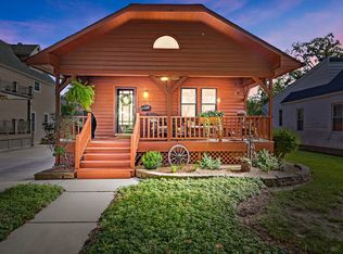 4933 Middaugh Ave, Downers Grove, IL 60515