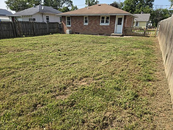 5th image of 3431 Fullerton Ave