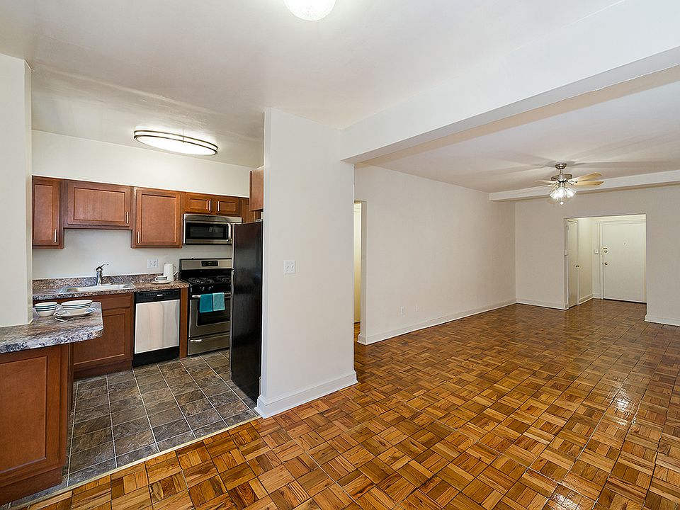 Living and kitchen