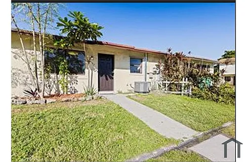 2957 SE 15th Ter Photo 1