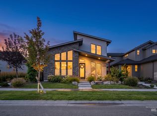 2296 E Valensole St, Meridian, ID 83642