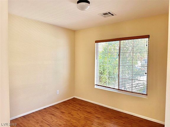 3rd image of 4765 Golden Shimmer Ave