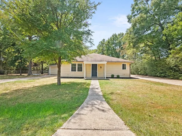5 Top Flite Ln, Trinity, TX 75862